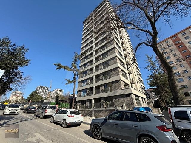 ÖMER PAŞA CAD. ÜZERİNDE ÖZEL ŞIK BİNADA E.BANYOLU 150M2 3+1 BOŞ DAİRE