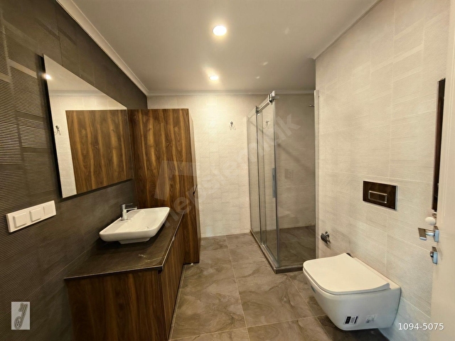 1.Levent cadde üstünde yeni prestijli binada 100 m2 daire - Görsel 28