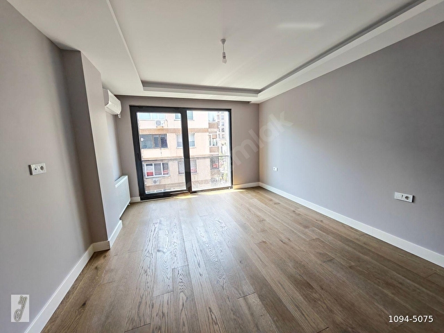 1.Levent cadde üstünde yeni prestijli binada 100 m2 daire - Görsel 14