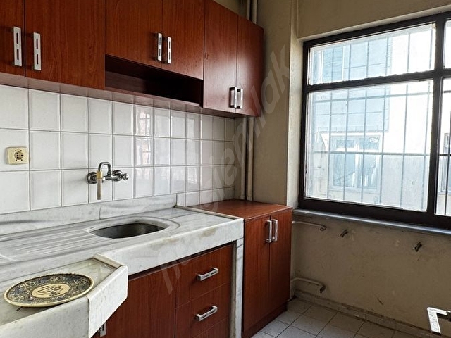 SATILIK ANA CADDE ÜSTÜ GİRİŞ KAT 2+1 DAİRE - Görsel 5