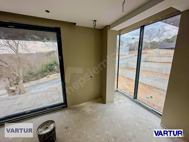 Demirciköyde Satılık 5 Odalı Villa - Görsel 13