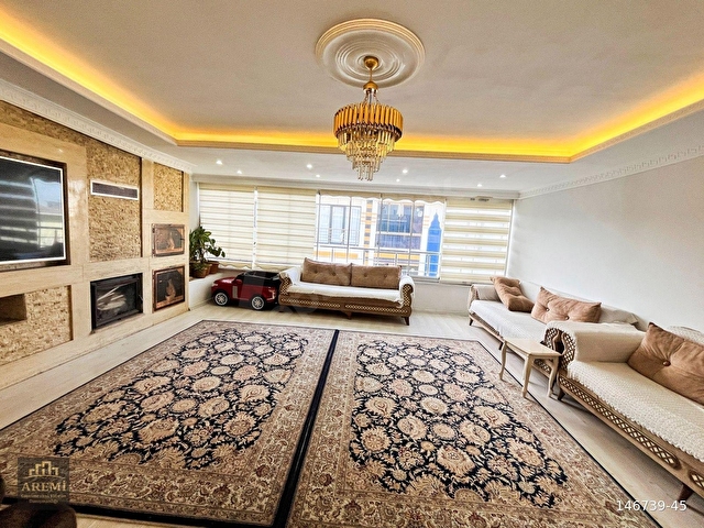 ACİL SATILIK ULTRA LÜKS GENİŞ SALONLU ŞÖMİNELİ 3+2 DUBLEKS DAİRE