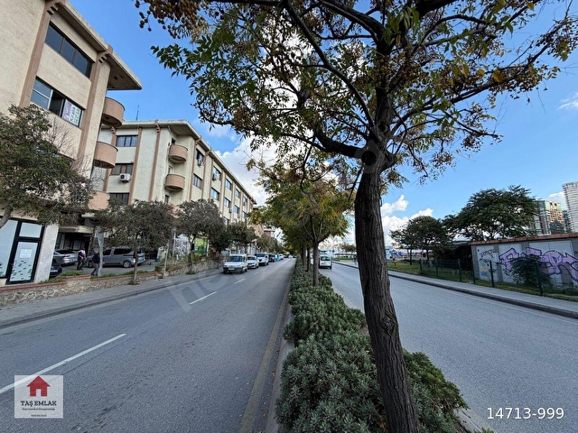 Kadıköy Hasanpaşa Uzunçayır cadde üstü Akasya Avm.Salı pazarı karşısı ofis-büro-işyeri - Görsel 27