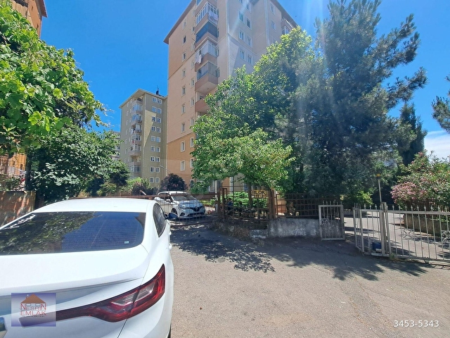 NESRİN EMLAK AYRICALIĞI İLE CADDE ÜZERİ SİTE İÇİ FIRSAT DAİRE - Görsel 3