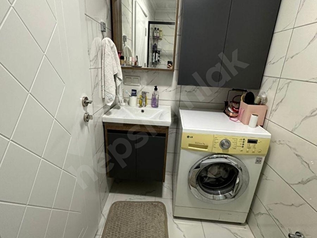 Cennet Mahallesinde Satılık 4 Yıllık Binada 2.Kat 2+1 85 m2 Metrobüse Yakın Daire - Görsel 4