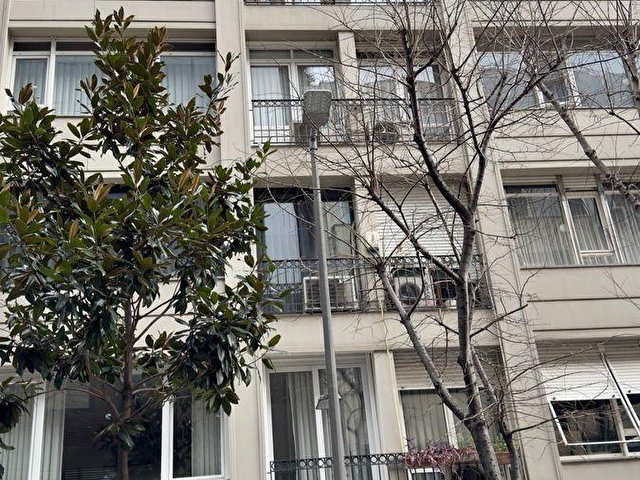 Nişantaşı Satılık Amerikan Hastanesi Yanı 3 5+1