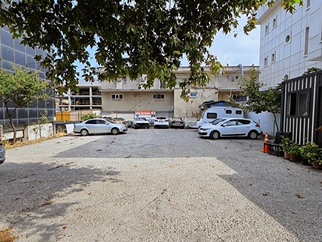 Şerifali Ticaride 450 M2 1.85 İmarlı Arsa - Görsel 18