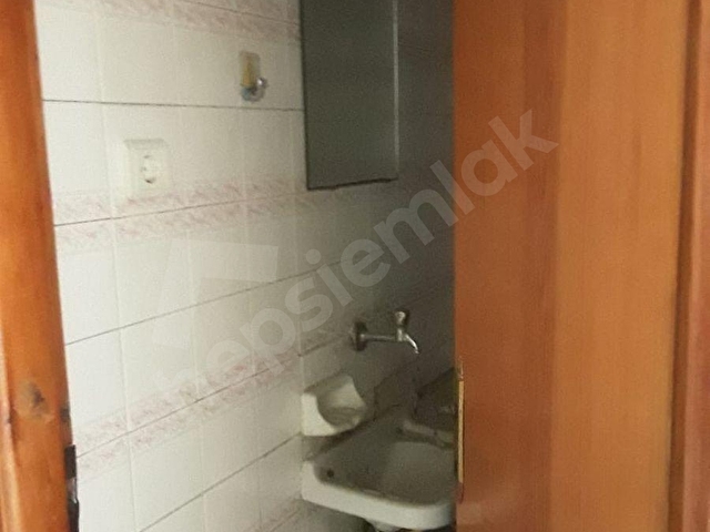 ADAPAZARI MERKEZDE SATILIK OFİSLER - Görsel 14