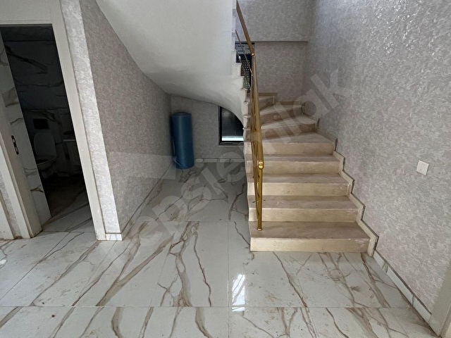 AKTİFTEN KÖRKÜN MİMARSİNANDA BİREYSEL HAVUZLU 5+1 SATILIK VİLLA - Görsel 23