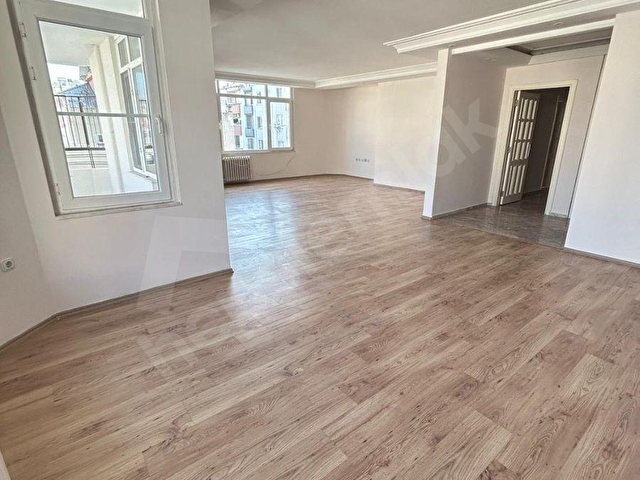 GAZİPAŞA BULVARINDA DÖRT CEPHELİ  SATILIK 3+1+K  DAİRE - Görsel 4