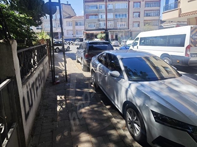 ATAŞEHİR ZİYA GÖKALP CADDESİNDE KOMPLE 4 KATLI TAPULU BİNA - Görsel 4