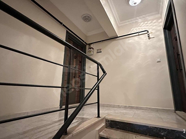 GEYİKLİ MERKEZDE 2+1 DUBLEKS TERASLI KİRALIK DAİRE - Görsel 5