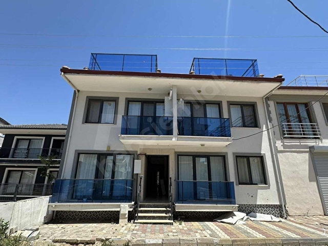 GEYİKLİ MERKEZDE 2+1 DUBLEKS TERASLI KİRALIK DAİRE