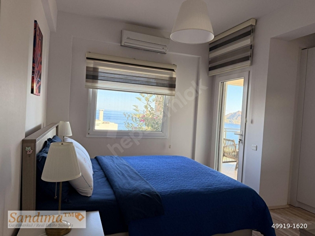 Yalıkavakta Marinaya Yakın Kiralık 3+1 Villa - Görsel 14