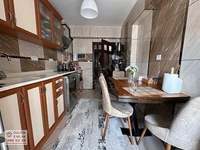 MUTLU MAHALLESİNDE 3+1 ARA KATTA İSKANLI YAPILI SATILIK DAİRE - Görsel 5