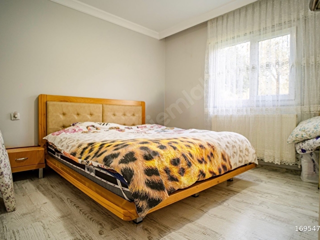 Foça Yeniköy Mahallesi 7028m2 Tarla, Zeytin Ağaçları ve Evler - Görsel 25