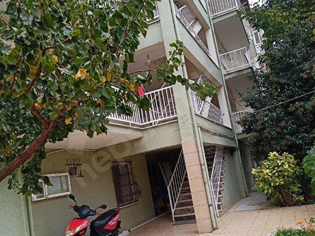 ERDEK TE SATILIK SÜPER DENİZ DAĞ VE BAHÇE MANZARALI OTOPARKLI YAZLIK EŞYALI DAİRE - Görsel 13
