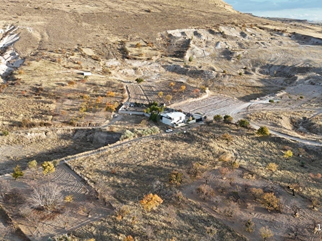 SERTOĞLU EMLAKTAN UÇHİSARDA SATILIK 3.380 m2 HOBİ BAHÇESİ - Görsel 13