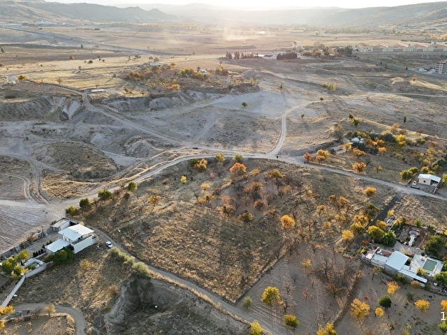 SERTOĞLU EMLAKTAN UÇHİSARDA SATILIK 3.380 m2 HOBİ BAHÇESİ - Görsel 20