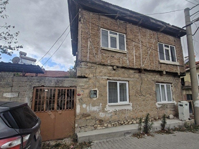 BÜYÜK GÖKÇELİ KÖYÜNDE İKİ KATLI MÜSTAKİL EV VE ARSASI - Görsel 26