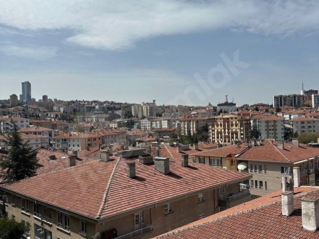 SELÇUK EMLAKTAN VEDAT DALOKAY BAYRAKLI SOKAK ÇANKAYA EVİNİN KARŞISINDA MANZARALI ORTA KAT KOMBİLİ - Görsel 15