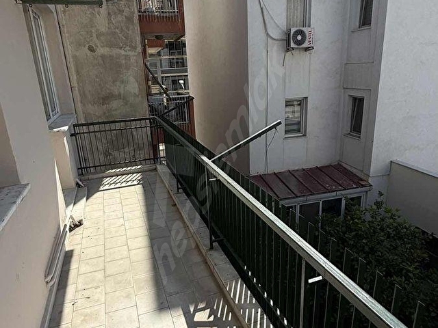 Satılık en güzel lokasyonda harika genişlikte - Görsel 3