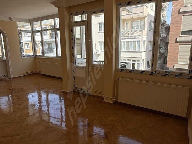 Satılık en güzel lokasyonda harika genişlikte