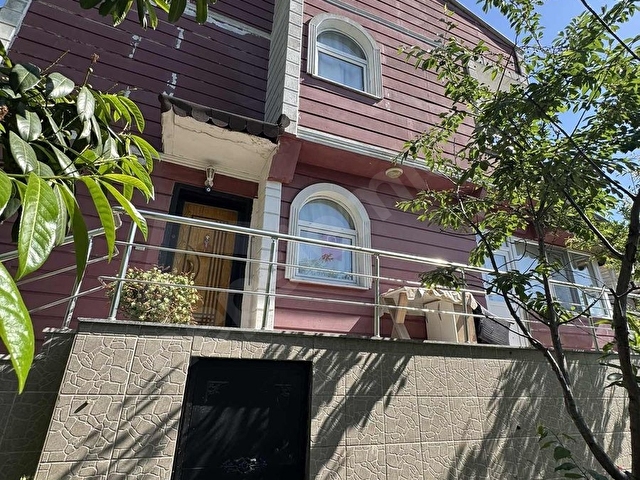 Beylikdüzü Gürpınar 4+2 eşyalı villa
