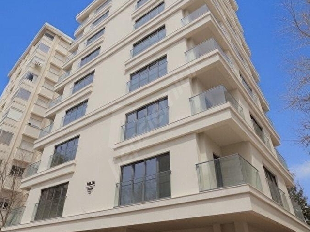 CADDEBOSTAN SAHİLDE PARKA YAKIN GİRİŞ KAT 42M2 NET 1+1 SIFIR - Görsel 3