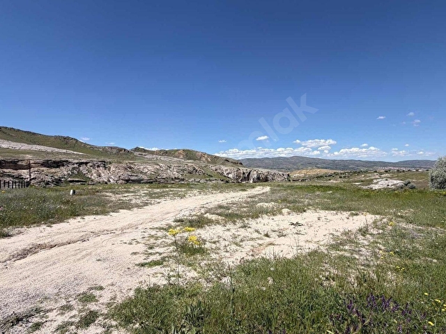 GÖREME AVANOSYOLU ANA ASFALTA SIFIR 2.193 M2 SATILIK ARAZİ - Görsel 5