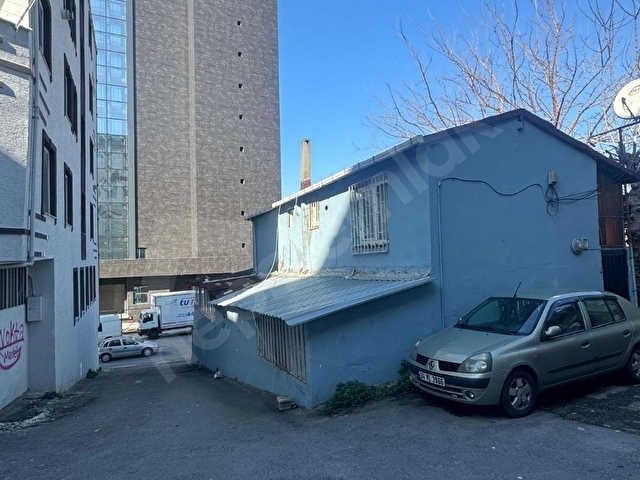 GÜLSUYU FATMA HANIMDA HARİKA LOKASYON SATILIK 2 DAİRE 1 DÜKKAN - Görsel 4