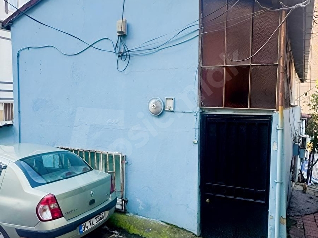 GÜLSUYU FATMA HANIMDA HARİKA LOKASYON SATILIK 2 DAİRE 1 DÜKKAN - Görsel 6