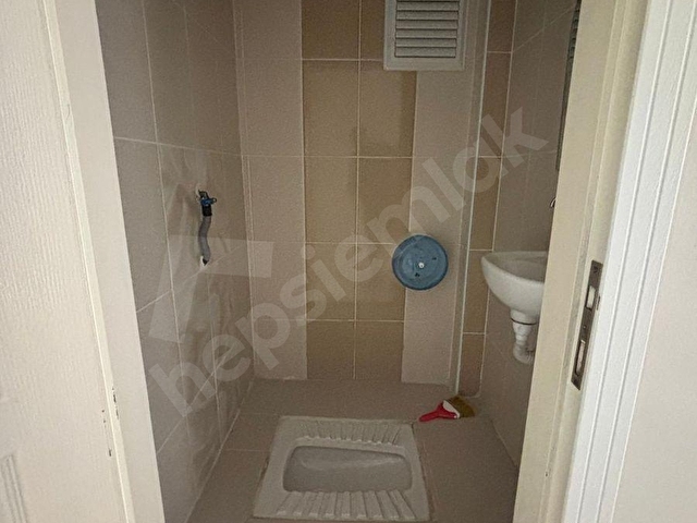 İKDAN MAREŞAL Ç. MHDE 3+1 BAĞIMSIZ 13 YILLIK ASANSÖRLÜ DAİRE ! - Görsel 17