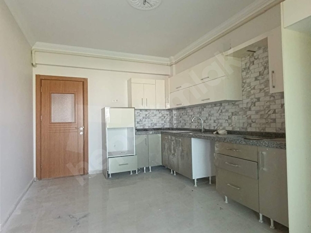 AKASYADA SİTE İÇİNDE SATILIK 3+1 GENİŞ DAİRE - Görsel 25