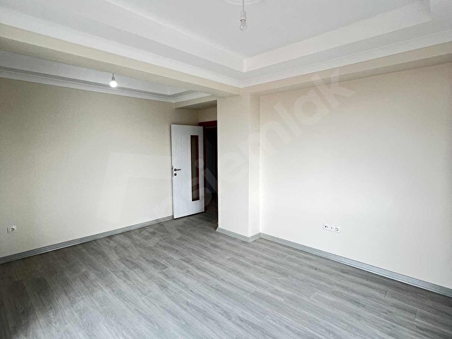 MUHTEŞEM KONUMDA SITE IÇERISINDE SIFIR DAIRE - Görsel 22