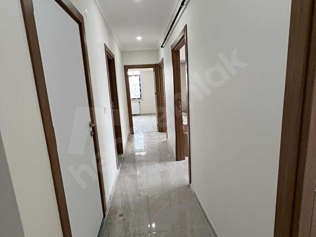 MUHTEŞEM KONUMDA SITE IÇERISINDE SIFIR DAIRE - Görsel 8