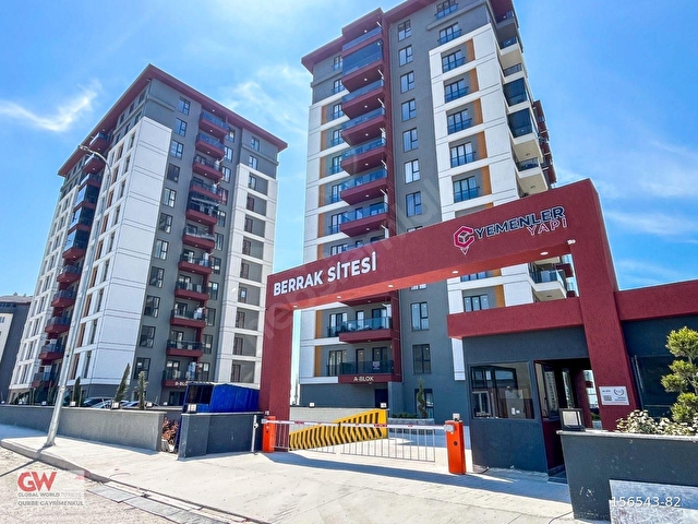QUBBEDEN TUZLADA SİTE İÇERİSİNDE DENİZ MANZARALI SATILIK DAİRE