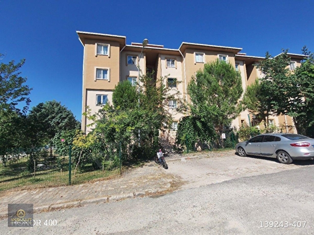 AKBULUT GAYRİMENKULDEN KURTULUŞ MAHALLESİNDE ESKİ TOKİDE KİRALIK 2+1 DAİRE