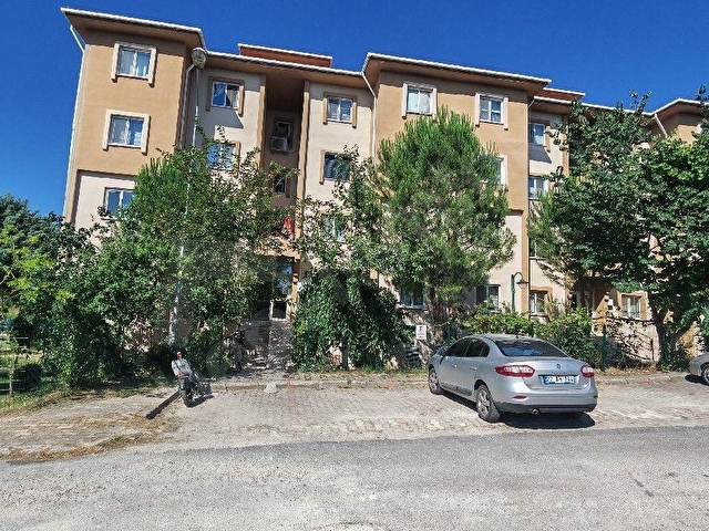 AKBULUT GAYRİMENKULDEN KURTULUŞ MAHALLESİNDE ESKİ TOKİDE KİRALIK 2+1 DAİRE - Görsel 6