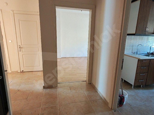 AKBULUT GAYRİMENKULDEN KURTULUŞ MAHALLESİNDE ESKİ TOKİDE KİRALIK 2+1 DAİRE - Görsel 10