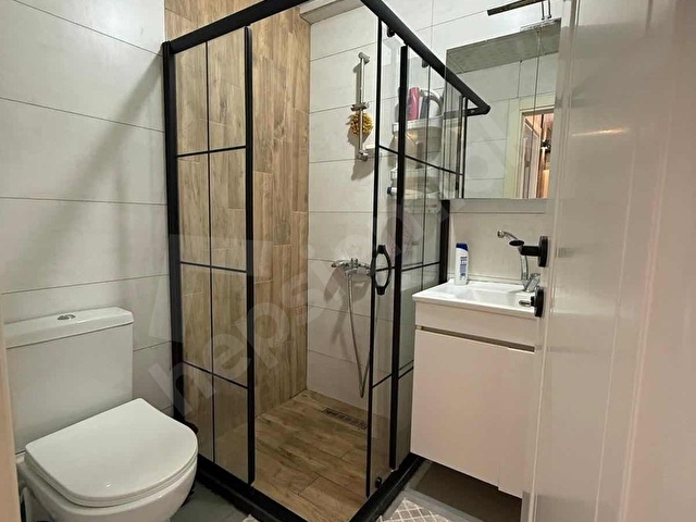 GÜZELYURT MAH. METROBÜSE YAKIN GENİŞ BOŞ 3+1 DAİRE - Görsel 8