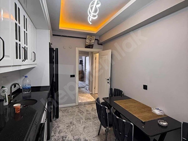 GÜZELYURT MAH. METROBÜSE YAKIN GENİŞ BOŞ 3+1 DAİRE - Görsel 16