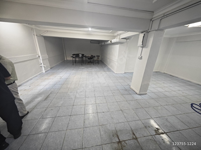 110M2 CADDE DE YARI BODRUM KULLANIŞLI ŞAŞKINDA KİRALIK DÜKKAN - Görsel 14