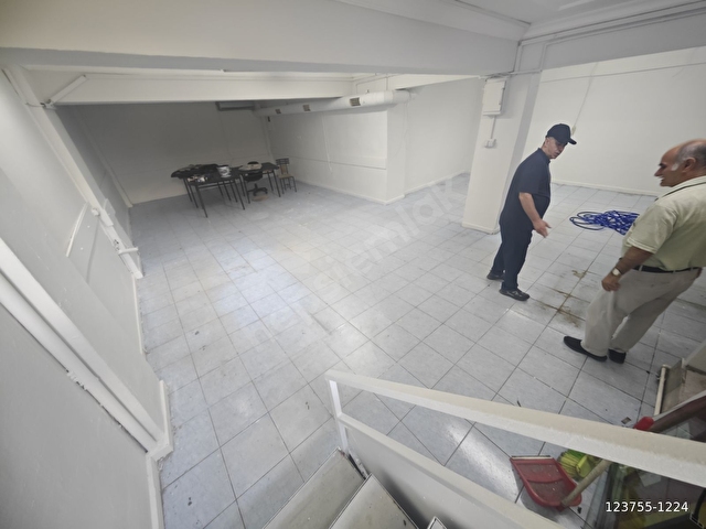 110M2 CADDE DE YARI BODRUM KULLANIŞLI ŞAŞKINDA KİRALIK DÜKKAN - Görsel 2