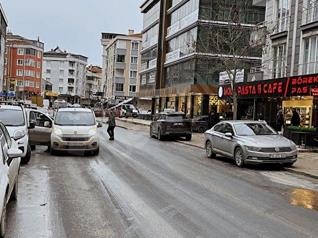 Devlet hastanesi ve adliyenin hemen yanında 3+1 - Görsel 3