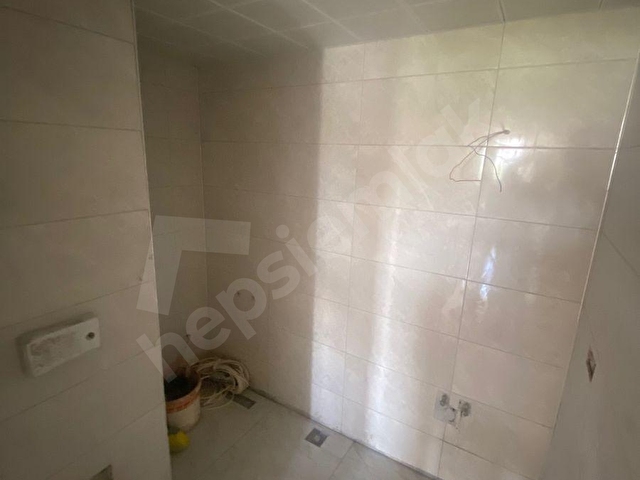 RŞT GAYRİMENKUL DEN YÜKSELEN BÖLGELERİ OLAN YENİ CİMŞİT MH. DE SATILIK 2+1 EBEVYN BANYOLU FULL DAİRE - Görsel 3