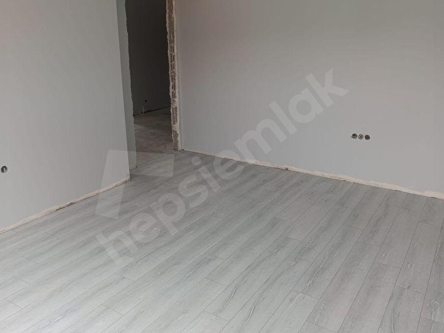 RŞT GAYRİMENKUL DEN YÜKSELEN BÖLGELERİ OLAN YENİ CİMŞİT MH. DE SATILIK 2+1 EBEVYN BANYOLU FULL DAİRE - Görsel 25
