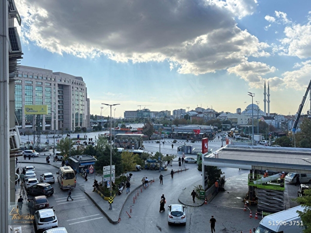TAŞPINAR EMLAKTAN ADLİYE VE METRO KARŞISI 350m2 OTOPARKLI OFİS