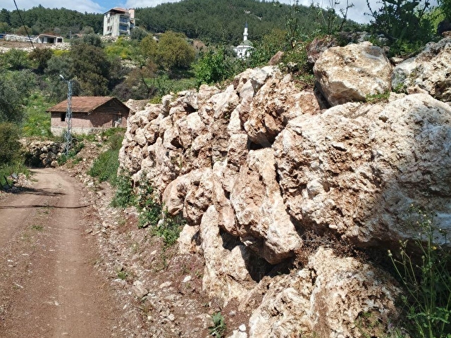 Kumluca Güzören Mahallesinde Eşsiz Manzaralı Satılık tarla - Görsel 2