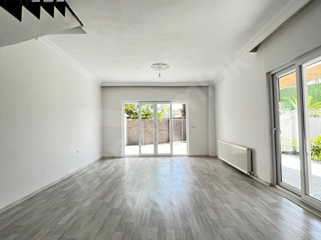 Çağlayan Mahallesi Bahçeli Otoparklı Site İçi Kiralık Villa - Görsel 19